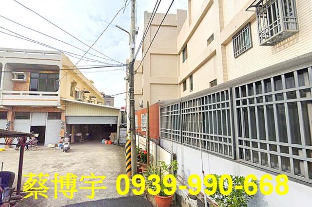 西區育人路法拍屋透天