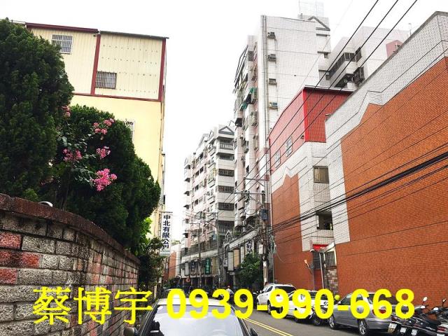 大里公教街泉福藝術家