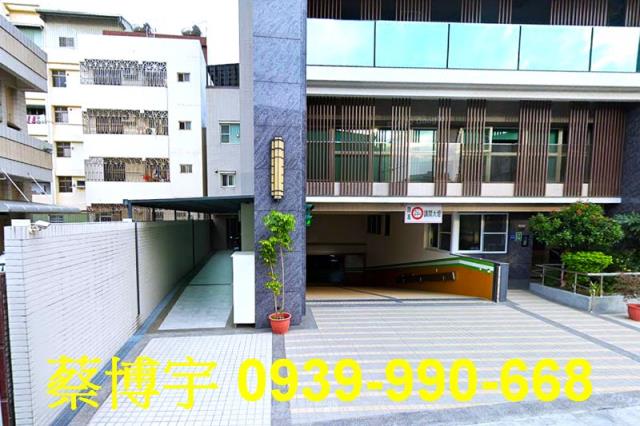 佳原峰上峰法拍樓店面